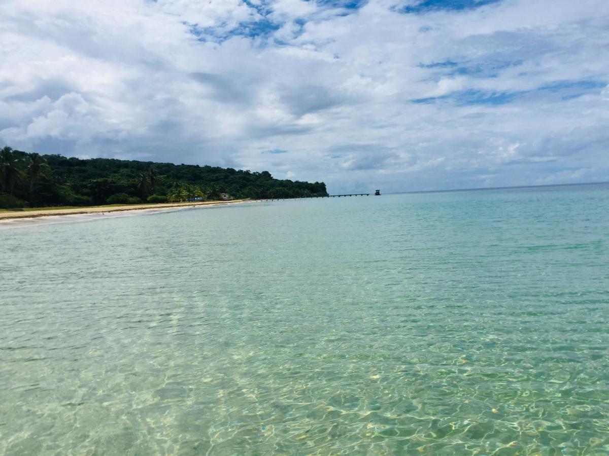 Pic-Nic Beach Corn Island Hotell Exteriör bild