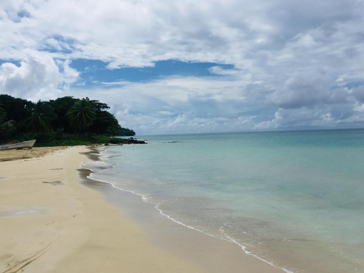 Pic-Nic Beach Corn Island Hotell Exteriör bild