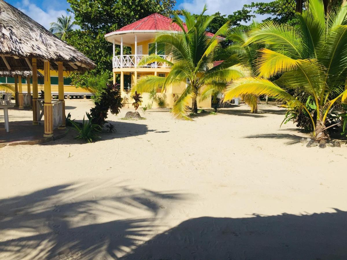 Pic-Nic Beach Corn Island Hotell Exteriör bild